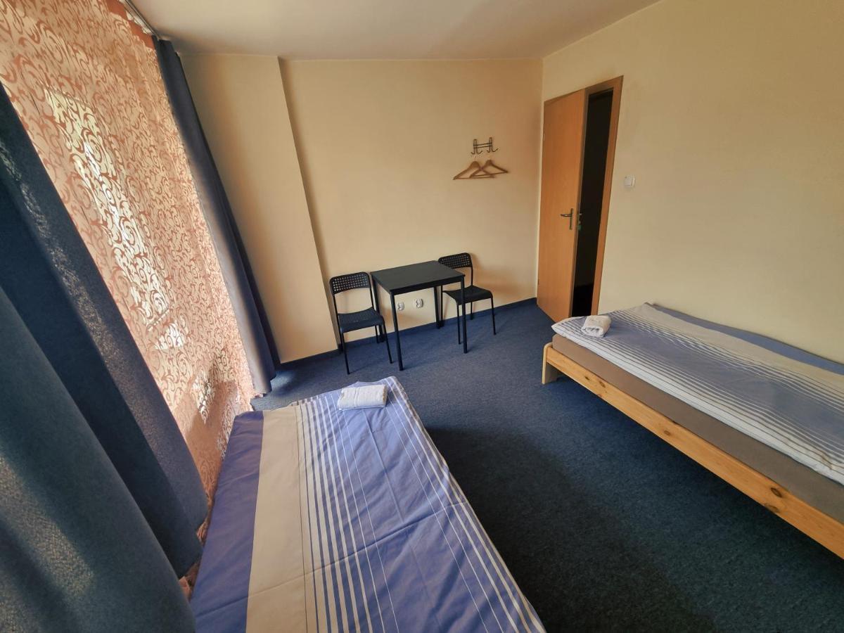 ワルシャワ Wilanow Houseホステル エクステリア 写真
